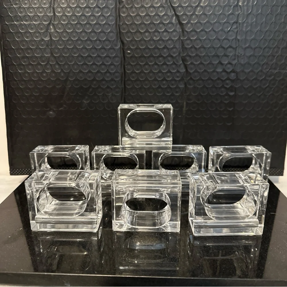 Lucite acrylic set of 8 napkin ring holders rectangular
